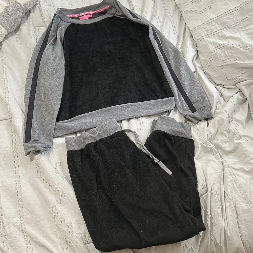 Isaac Mizrahi size large matching set